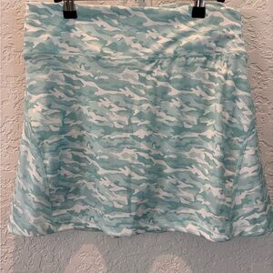 Greg Norman turquoise/ white camouflage athletic skort